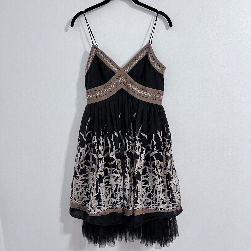 BCBGMaxazria Babydoll Dress Size 4 Brown Tan Silk Blend Y2k Embroidered Romantic